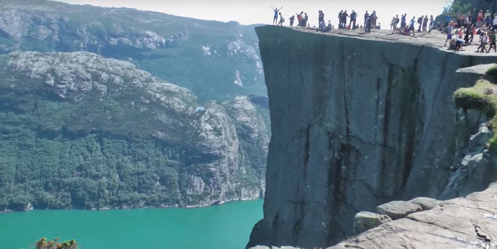 Visitar el Preikestolen en Noruega
