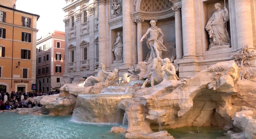 Viajar a Roma, visitar la Fontana di Trevi